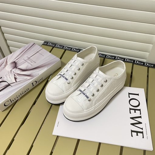 Dior Walk'N'Dior Platform Sneaker Calfskin Textured White Kck409Oly S03W - Image 6