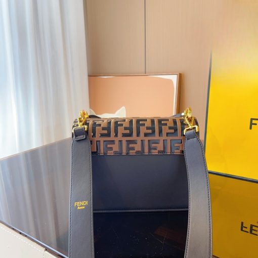 Fendi Kan I Leather Bag Brown 25Cm - Image 4