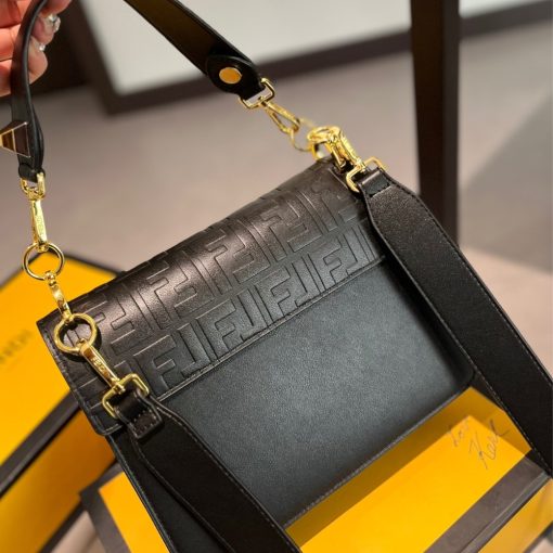 Fendi Logo Embossed Kan I Black 24Cm - Image 7