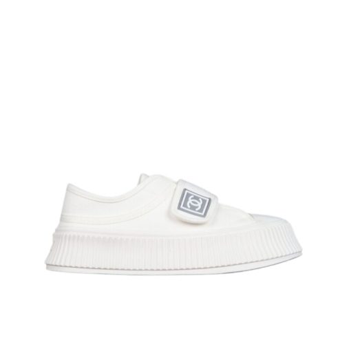 Chanel Logo Embroidered Shearling Cream Slides - 37 Eu 6 Us 24 Cm 9 4 In - Image 8