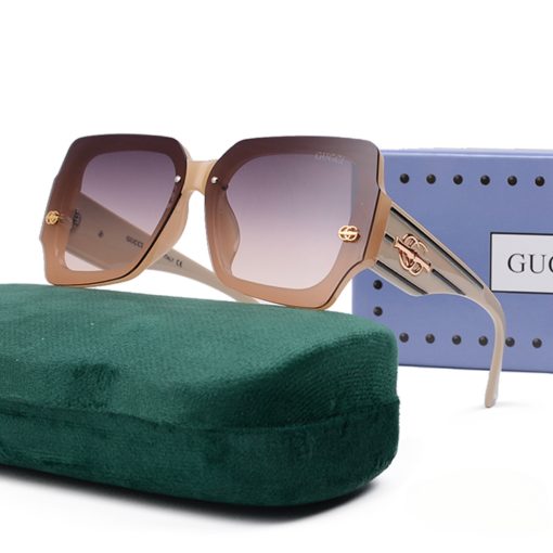 Gucci Gg Gradient Square Sunglasses With Line In Grey - Image 3