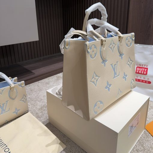 Louis Vuitton Onthego Pm Candy Blue 25Cm M46833 - Image 4