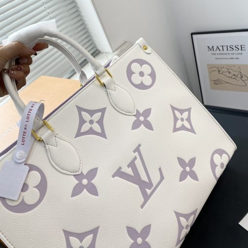 Louis Vuitton Onthego Mm Bag Latte And Bubble Tea 34Cm M23937 - Image 6
