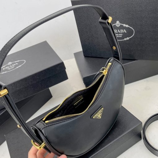 Prada Arqu Leather Shoulder Bag Black 23cm - Image 7