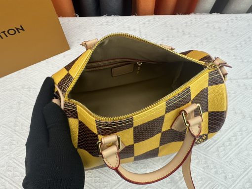 Louis Vuitton Speedy 25 Bandouliere Damier Pop Yellow 25Cm N40584 - Image 2