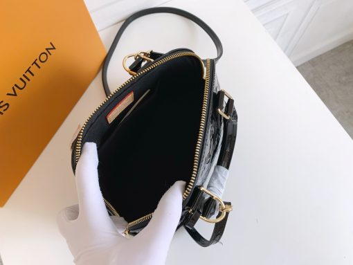 Louis Vuitton Alma Bb Monogram Vernis Leather Black 25Cm - Image 4
