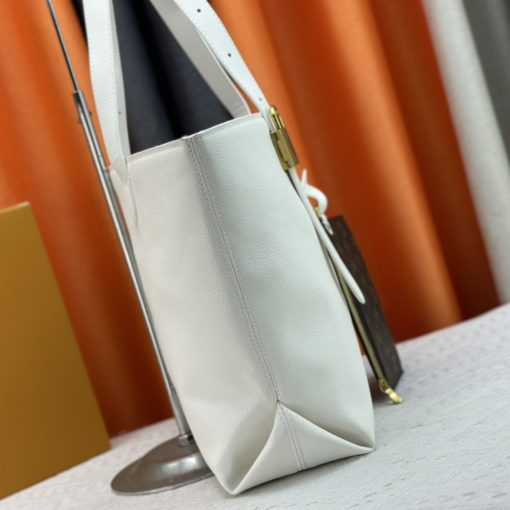 Louis Vuitton Low Key Cabas Mm Grained Calfskin White 47Cm - Image 4