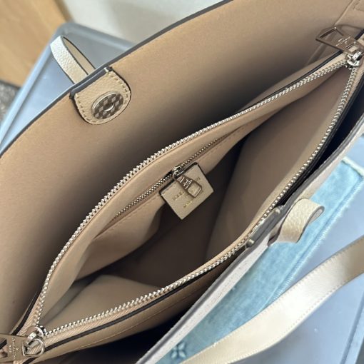 Louis Vuitton Flore Perforated Mahina Beige 22Cm - Image 11