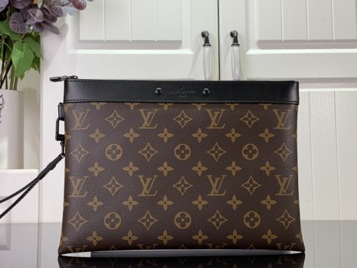 Louis Vuitton To Go Pochette Monogram Brown 30Cm - Image 2