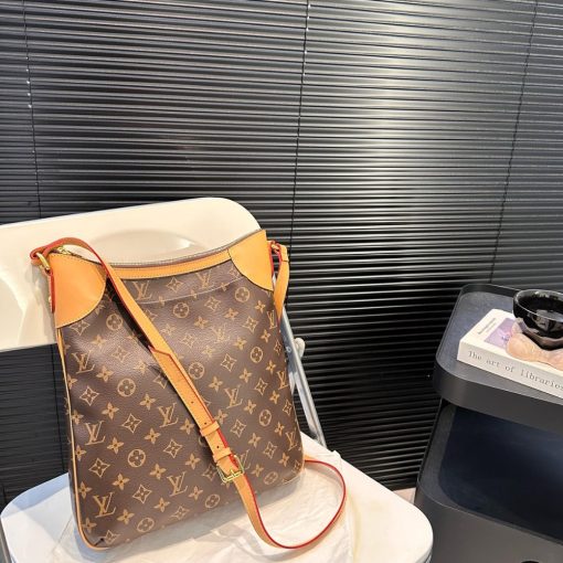 Louis Vuitton  Monogram Canvas Odeon Pm Bag Brown 29Cm - Image 2