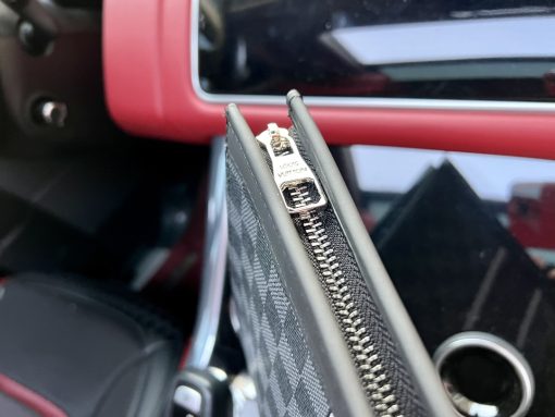 Louis Vuitton X Fragment Pochette Voyage Damier Graphite 27Cm - Image 4