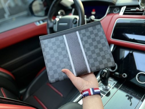 Louis Vuitton X Fragment Pochette Voyage Damier Graphite 27Cm - Image 6