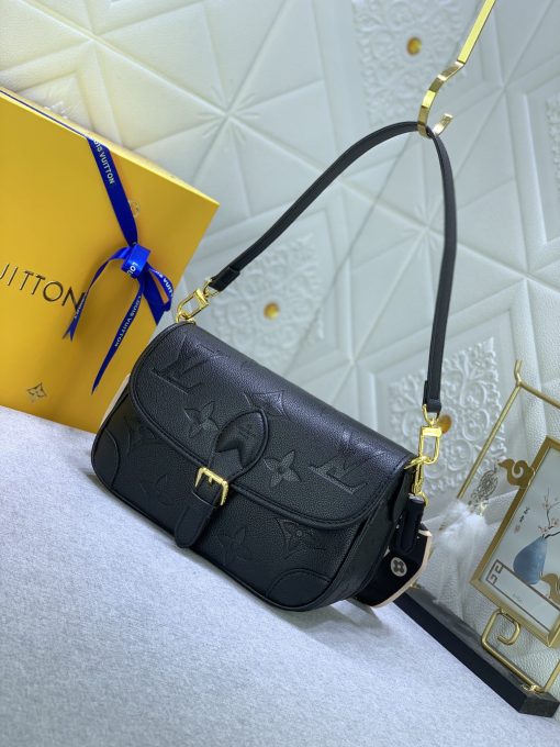 Louis Vuitton Diane Monogram In Black 23Cm M46386 - Image 7