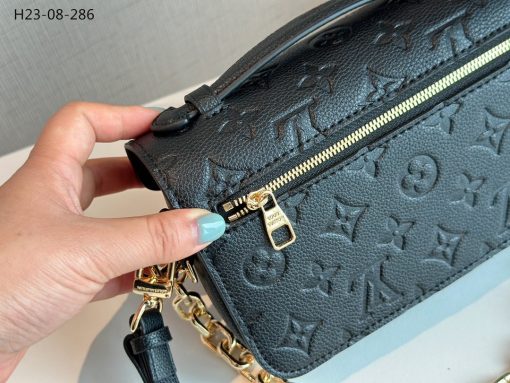 Louis Vuitton Pochette Metis East West Bag Black 21Cm M46595 - Image 4