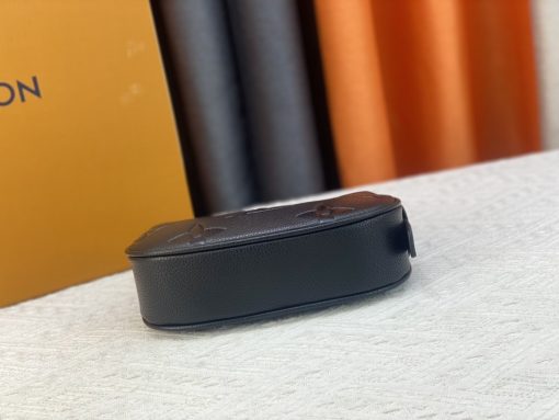 Louis Vuitton Mini Moon Black 20Cm M82391 - Image 6