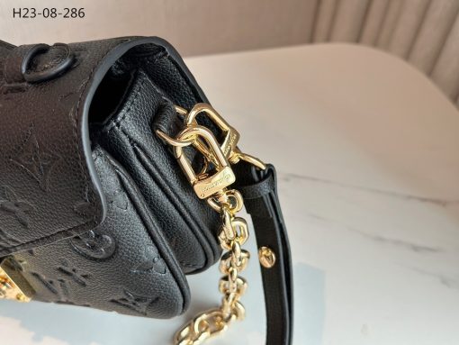 Louis Vuitton Pochette Metis East West Bag Black 21Cm M46595 - Image 6