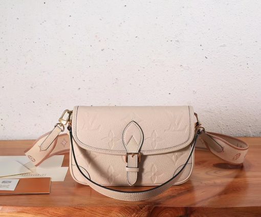 Louis Vuitton Diane Monogram Empreinte Leather Cr?Me Beige 18Cm M46388 - Image 2