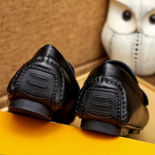 Gucci Princetown Gg Slippers Leather White - Image 8