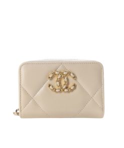 Chanel 19 Card Holder With Zipper Leather Cream Wallet