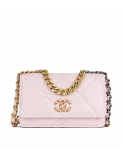 Chanel 19 WOC