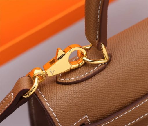 Hermes Kelly Sellier 25 Chai Epsom Gold Hardware - Image 4