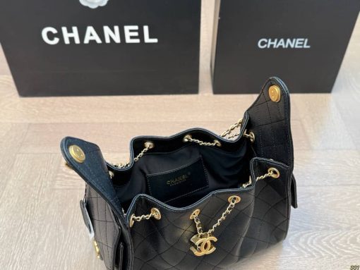 Chanel 25 Small Handbag 30cm - Image 6