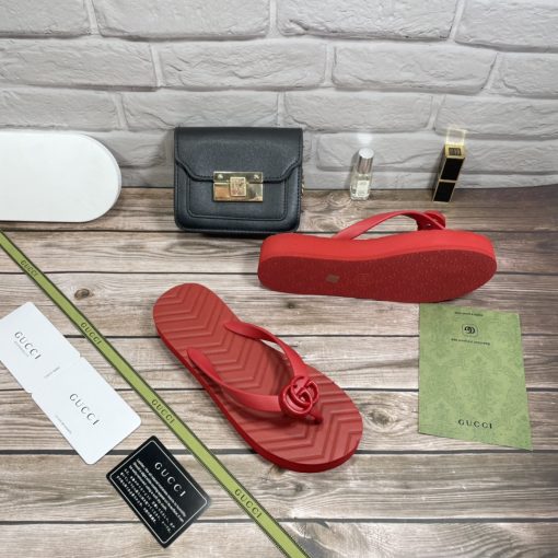 Gucci Women's Chevron Thong Red 655463 J8710 6433 - Image 7