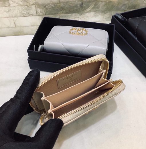 Chanel 19 Card Holder With Zipper Leather Cream Wallet - Image 6