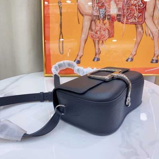 Hermès Della Cavalleria Elan Shoulder Bag Epsom - Image 8