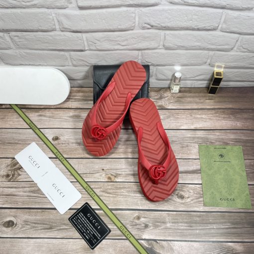 Gucci Women's Chevron Thong Red 655463 J8710 6433 - Image 8