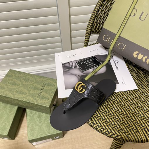 Gucci Gg-Stud Leather Thong Sandals Black - Image 8