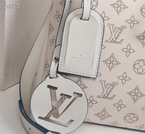 Louis Vuitton Beaubourg Hobo Mm White M58482 - Image 7