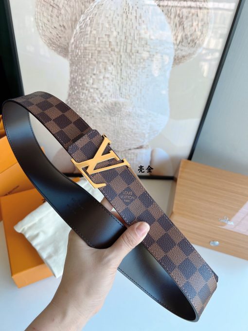 LV Initiales Reversible Belt Brown 40mm - Image 8