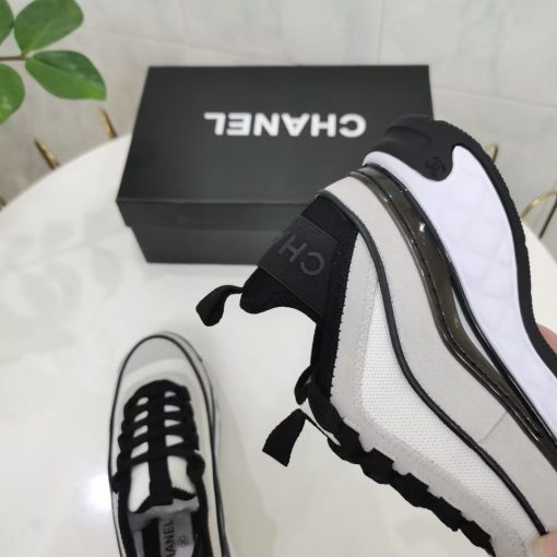 Chanel Women's Suede Sneaker White G39070 Y56144 0Q241 - Image 3