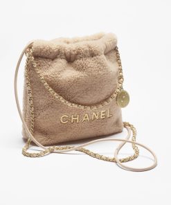 CHANEL 22 Mini Handbag