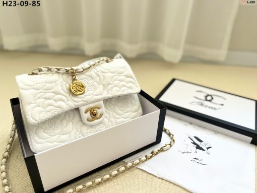 Chanel Flap Bag With Camellia Flower Chain White 26Cm - Image 2