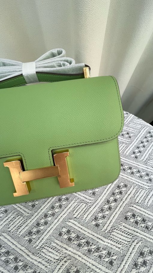 Hermès Constance 18 Vert Criquet Epsom Gold Hardware - Image 4