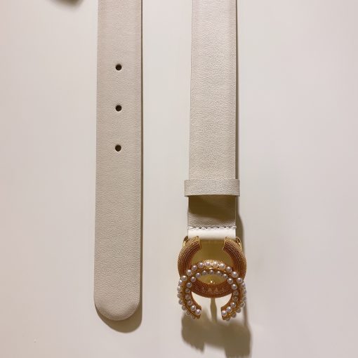 Chanel Leather Belt with CC Buckle in Metal White 3cm - Image 2