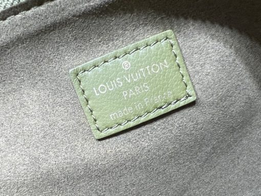 Louis Vuitton Loop M81098 - Image 10