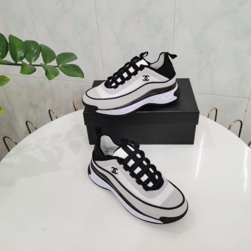 Chanel Women's Suede Sneaker White G39070 Y56144 0Q241 - Image 2