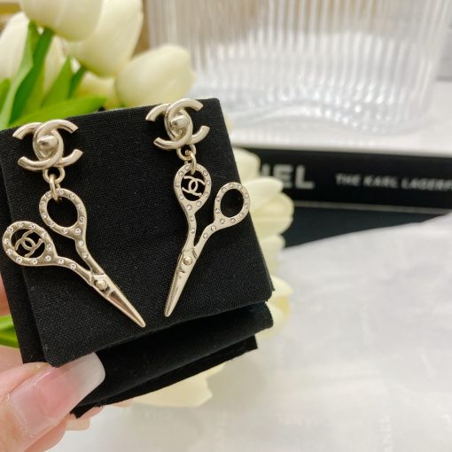 Chanel CC Lock Crystal Scissors Drop Earrings - Image 3