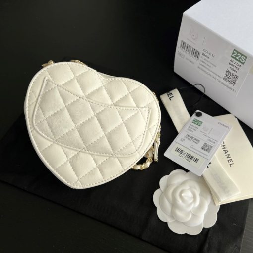 Chanel Heart Clutch With Chain White Ap2784 - Image 3