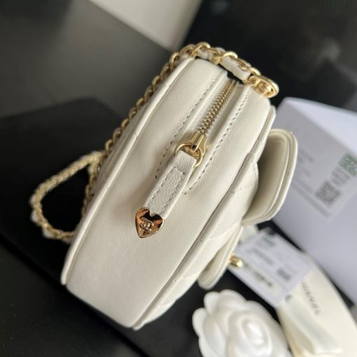 Chanel Heart Clutch With Chain White Ap2784 - Image 4