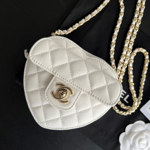 Chanel Heart Clutch With Chain White Ap2784 - Image 5