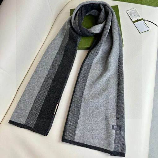 Gucci Grey And Black scarf - Image 3