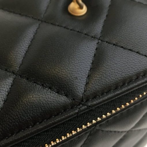 Chanel Pearl Crush Vanity Case With Chain In Black 17Cm - Image 2