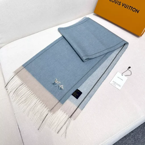 Louis Vuitton Scarf Functional - Image 3