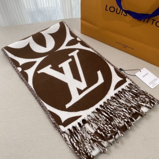 Louis Vuitton LV Medallion Wool Scarf - Image 2
