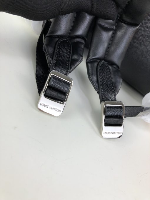 Louis Vuitton Discovery Backpack Pm Black 40Cm M30230 - Image 4