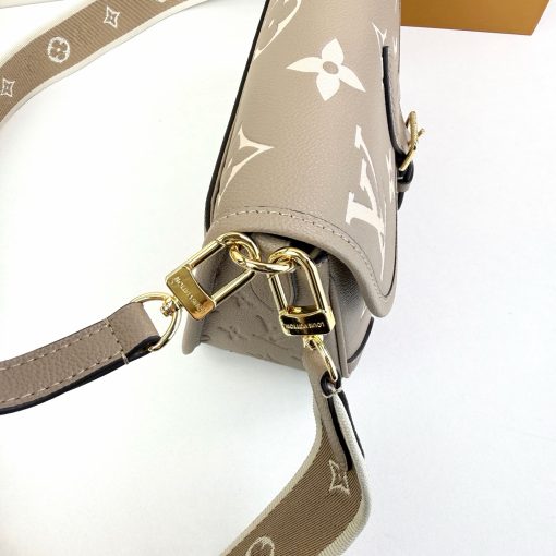 Louis Vuitton Diane Monogram Gray 24Cm - Image 4